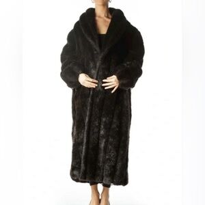 Unique 60s Black Faux Mink Fur Monterey (Vintage / 60s / Monterey)